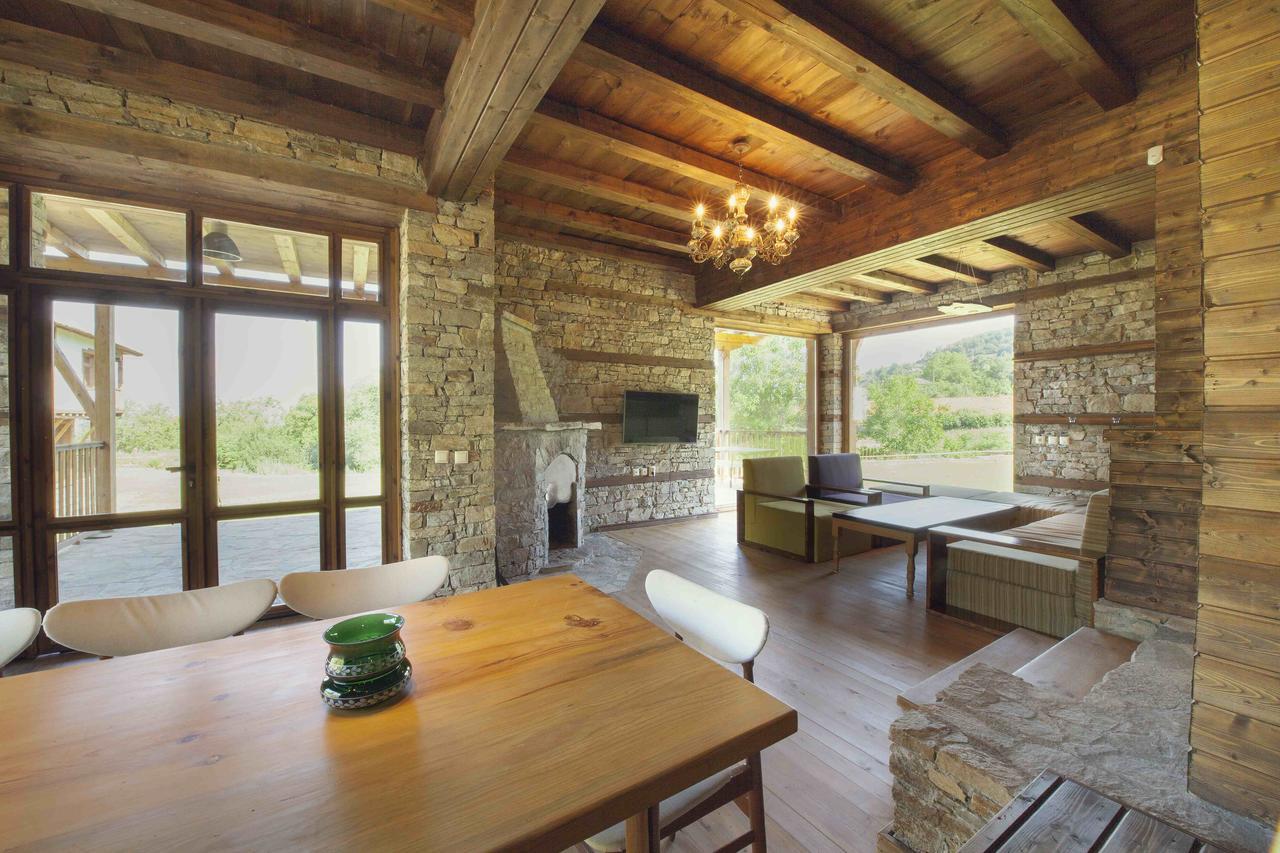 Leshten Guest Homes Экстерьер фото