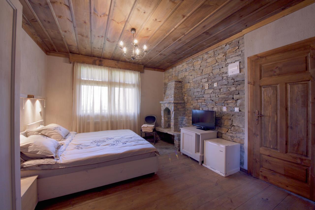 Leshten Guest Homes Экстерьер фото