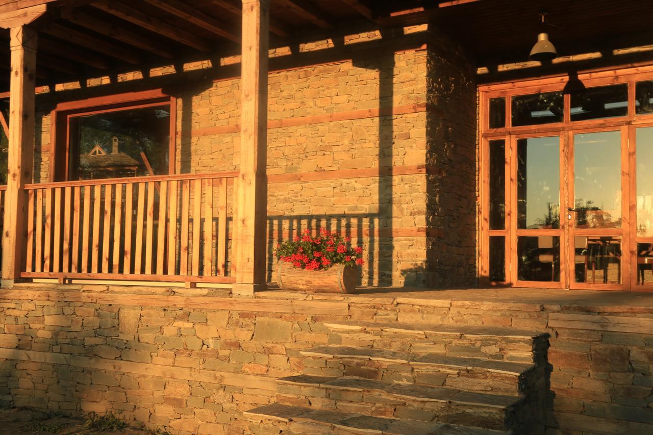 Leshten Guest Homes Экстерьер фото