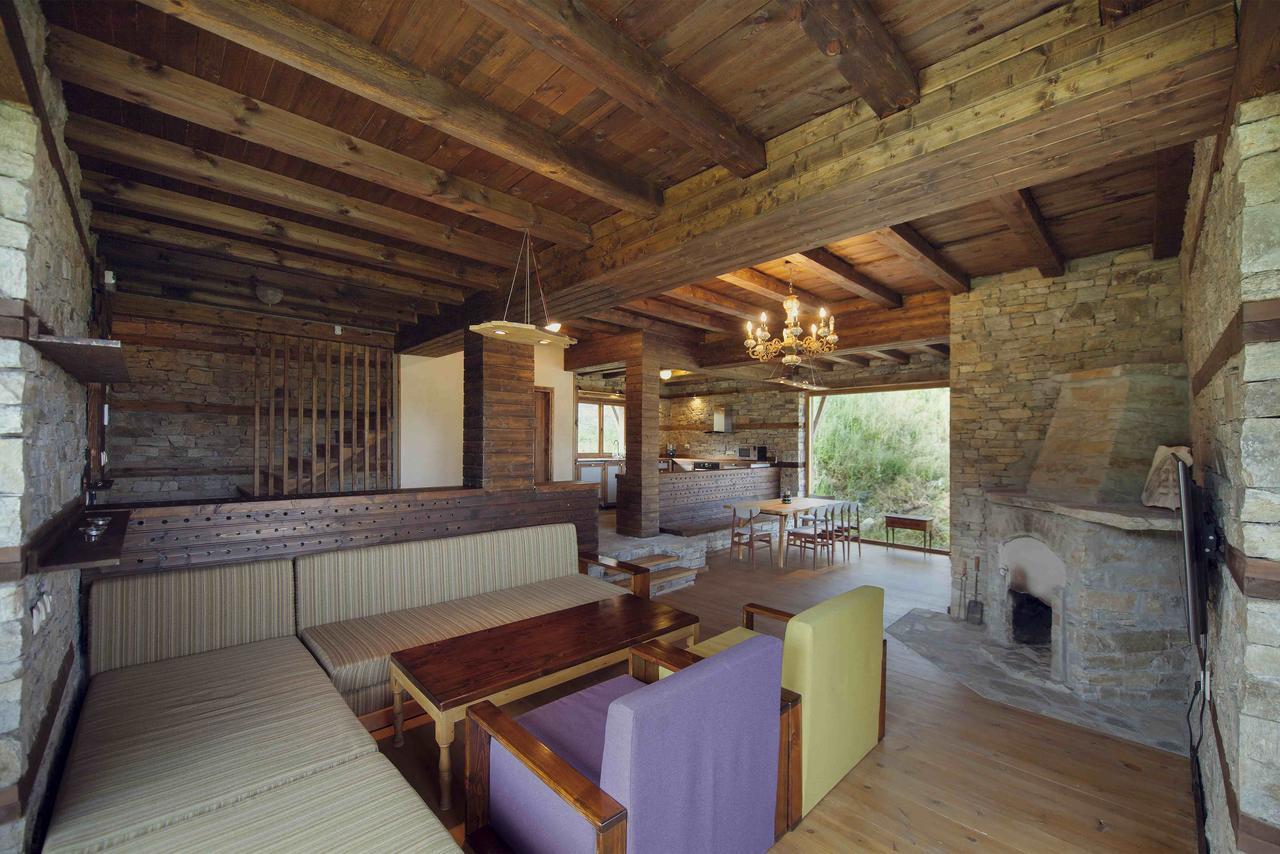 Leshten Guest Homes Экстерьер фото